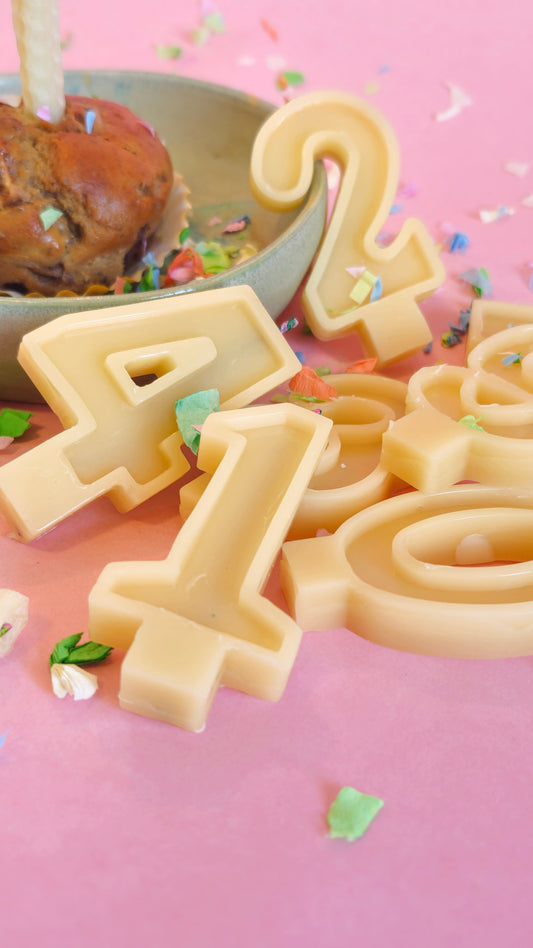Beeswax Birthday Number Candle - unscented 🎂✨